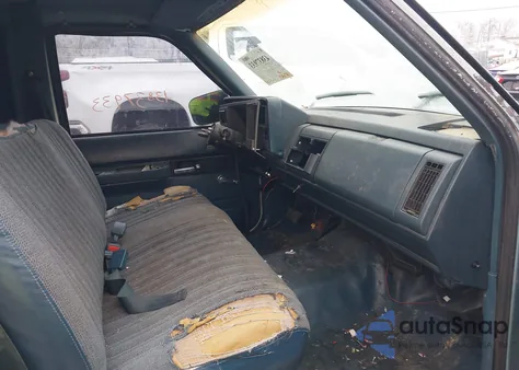 1990 Chevrolet Gmt-400 C1500 из США, поврежденный, VIN 1GCDC14K7LE251535